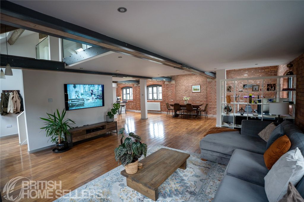 Property photo 2 of 16 Picture No. 08