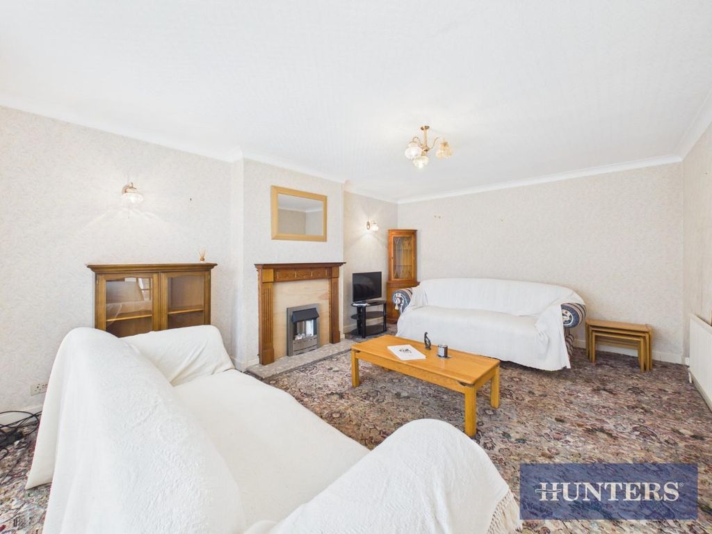 Property photo 3 of 19 Cam03463G0-Pr0102-Still014.Jpg