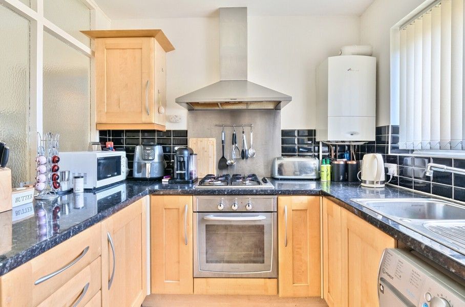 Property photo 2 of 13