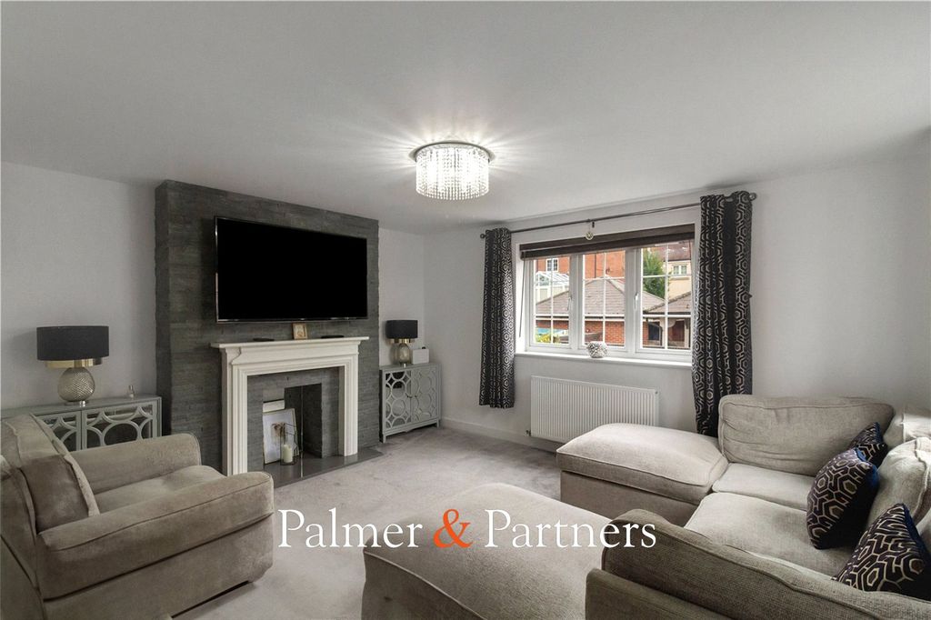 Property photo 3 of 33 Picture No. 69