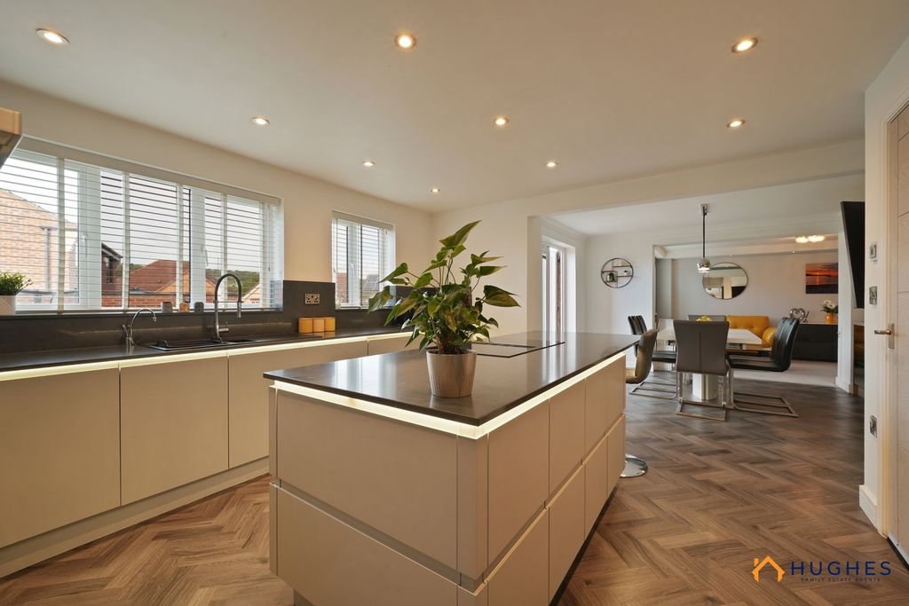 Property photo 2 of 55