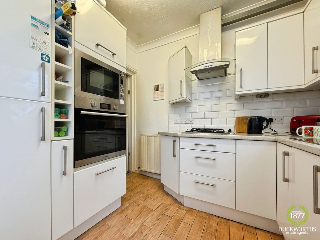Property photo 2 of 21