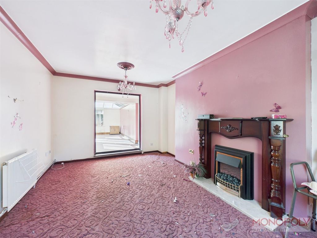 Property photo 2 of 22 Cam01943G0-Pr0531-Still002.Jpg