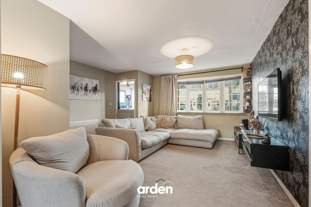 Property photo 3 of 14