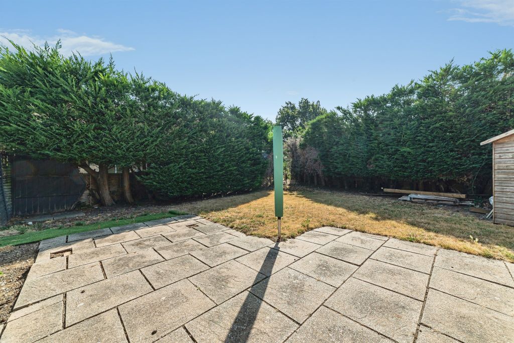Property photo 3 of 12