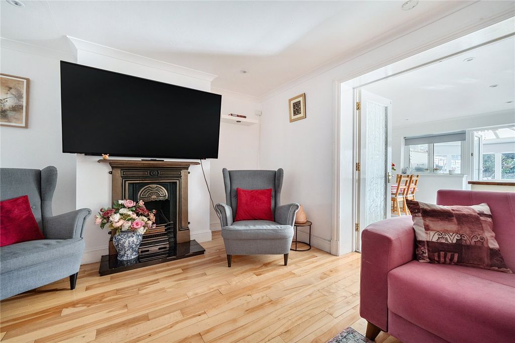 Property photo 2 of 19 Picture No. 18