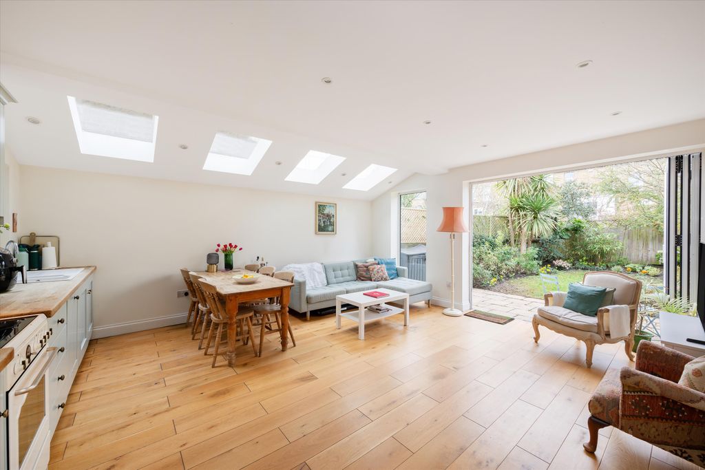 Property photo 1 of 14 Image