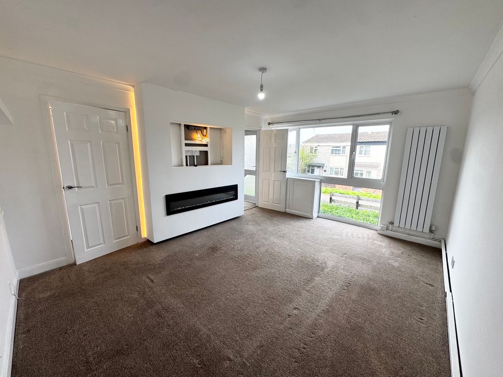 Property photo 3 of 14 Image