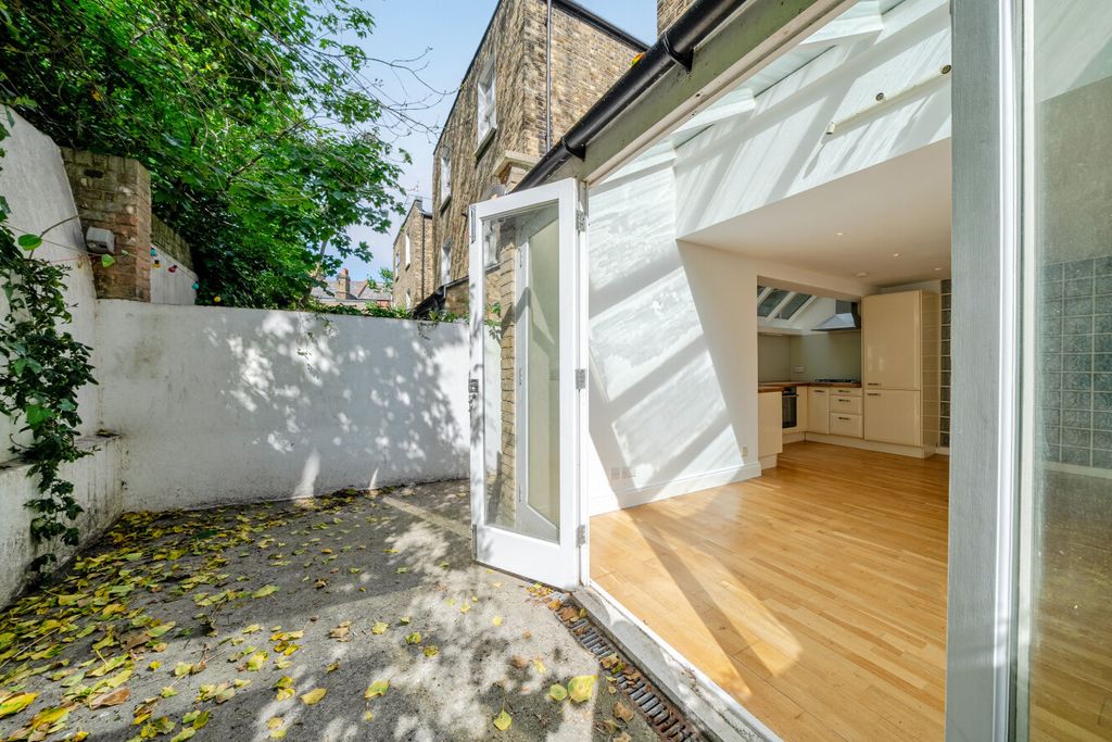 Property photo 2 of 17 1449138-3-69F0d8E...