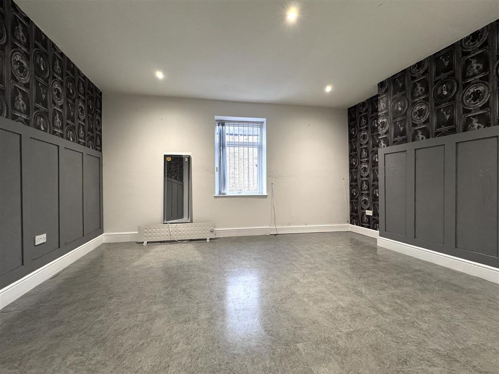 Property photo 3 of 16 Img_2131.Jpeg