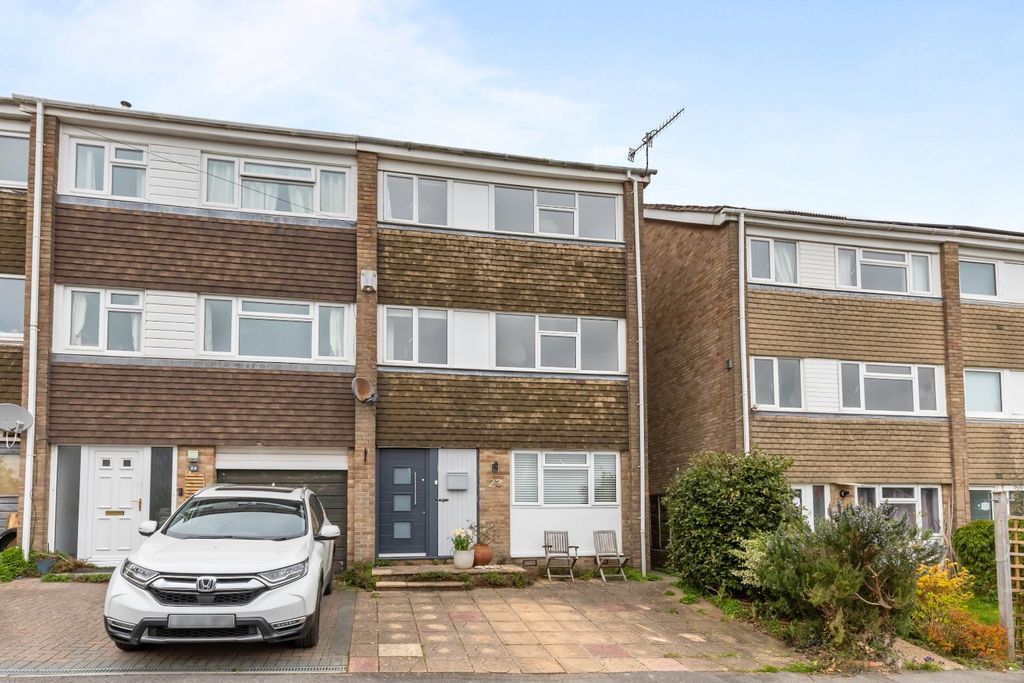 Property photo 1 of 17 5010532