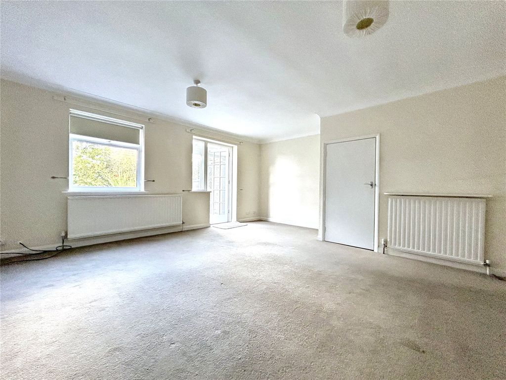 Property photo 3 of 10 Picture No. 09