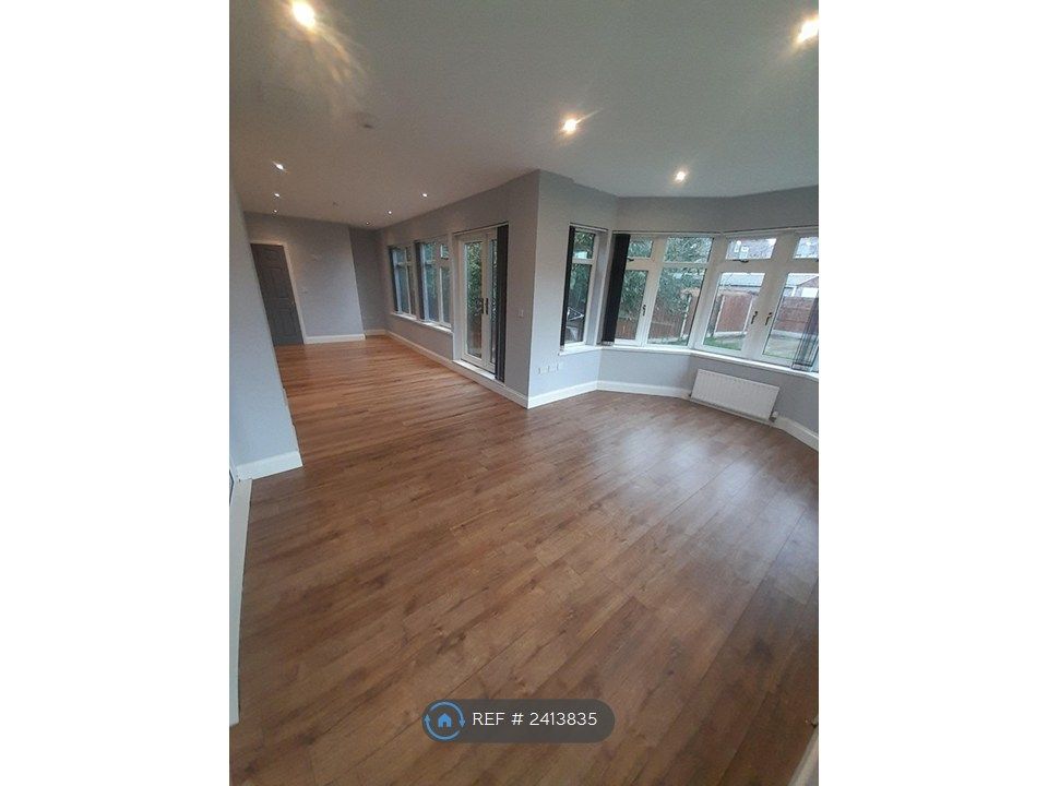 Property photo 2 of 14 Conservatory