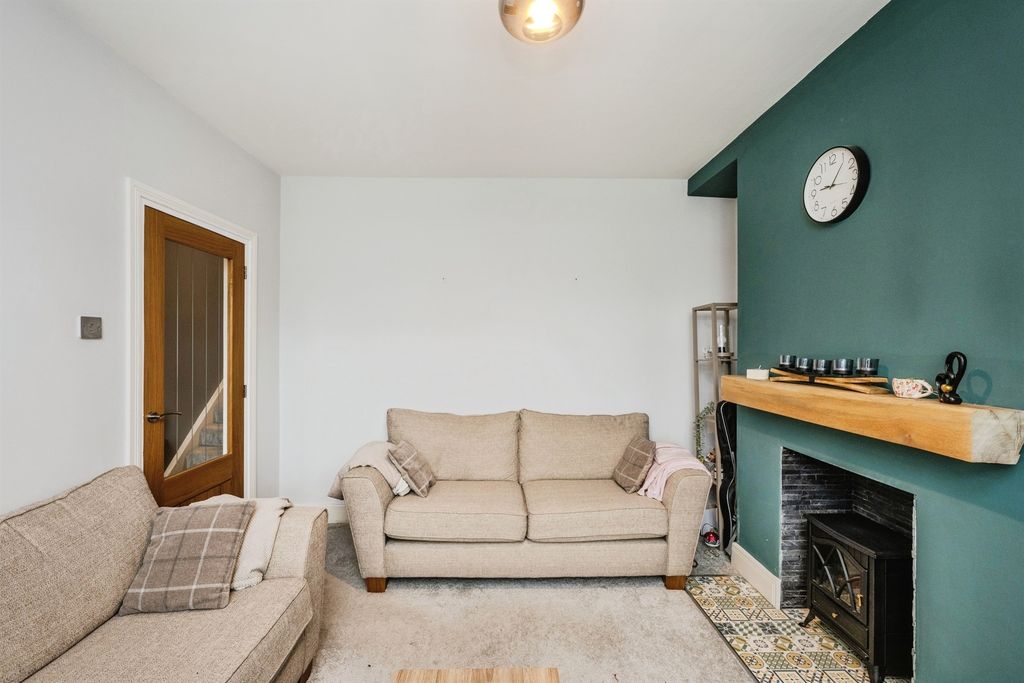 Property photo 3 of 15