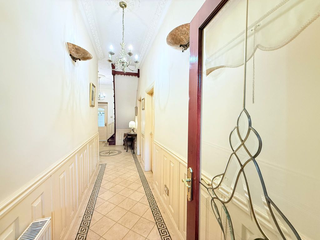 Property photo 2 of 38