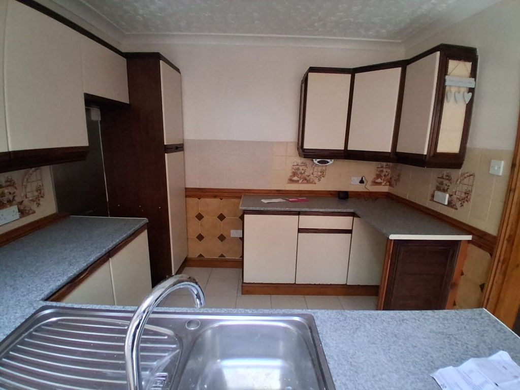 Property photo 2 of 13 Bedroom