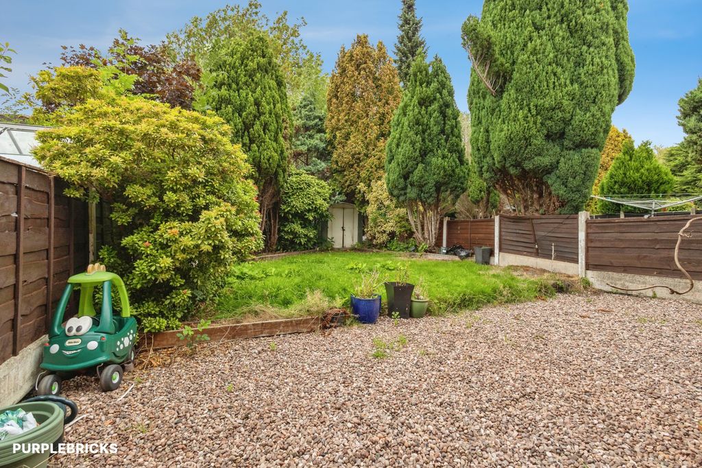 Property photo 2 of 25