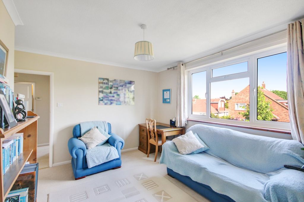 Additional image 5 of 1 bed maisonette for saleElizabeth Crescent, East Grinstead RH19