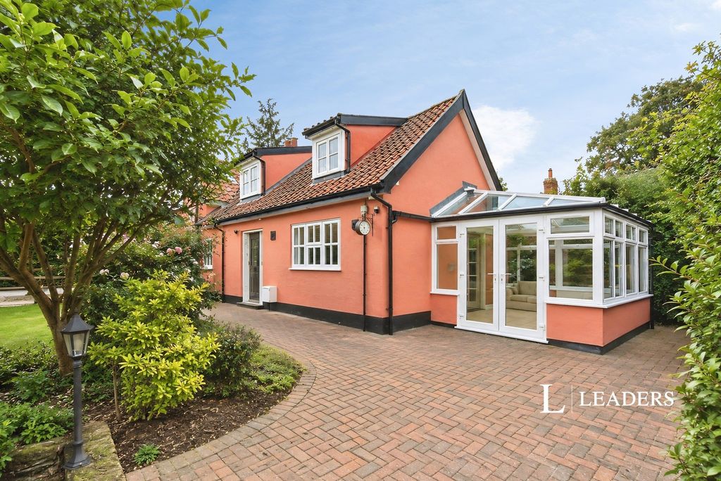 Property photo 1 of 13 Pbox-Img.Png
