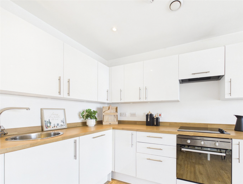 Property photo 2 of 7 2. Kitchen.Png