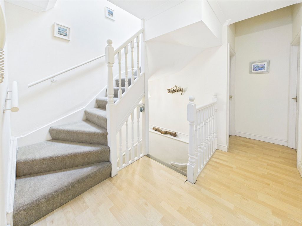 Property photo 3 of 14 Picture No. 31
