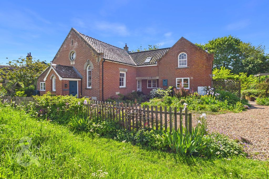 Property photo 1 of 39