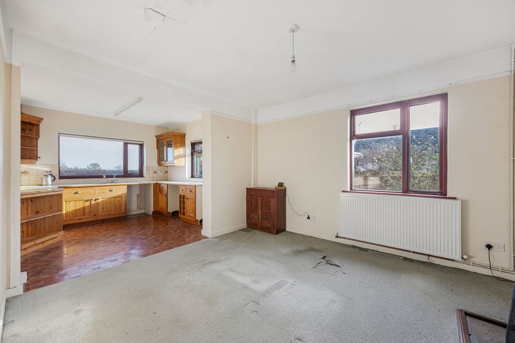Property photo 3 of 29 Kitchen Dining Room