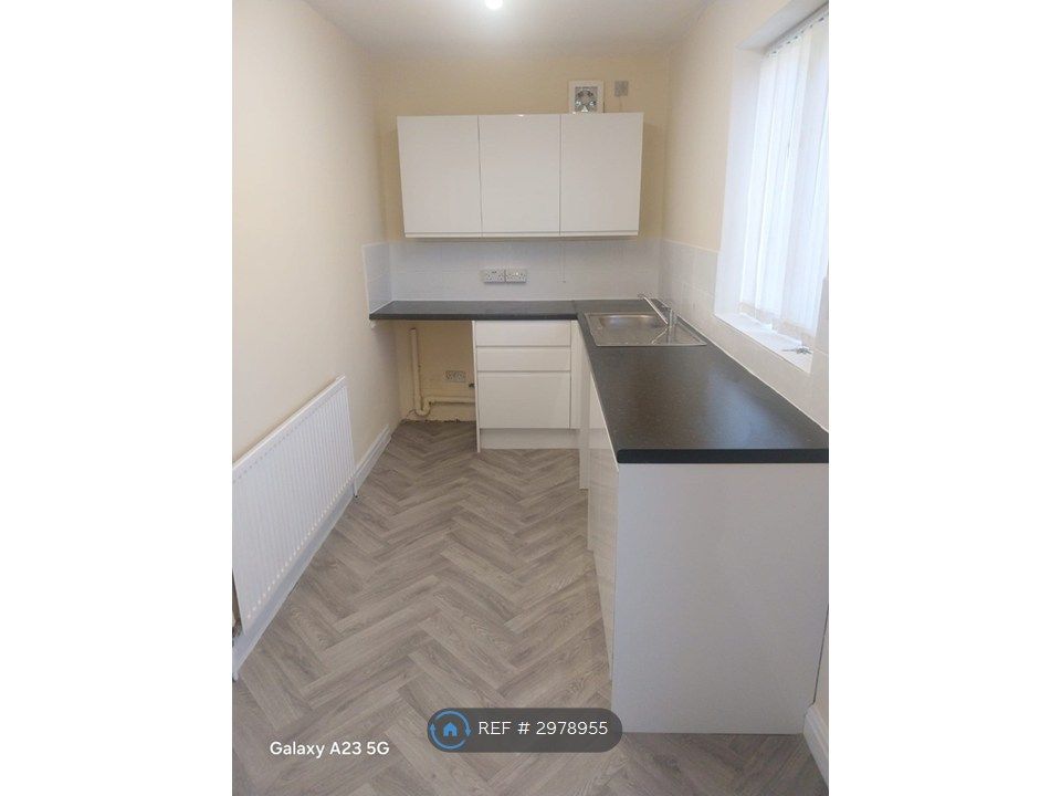 Property photo 1 of 3