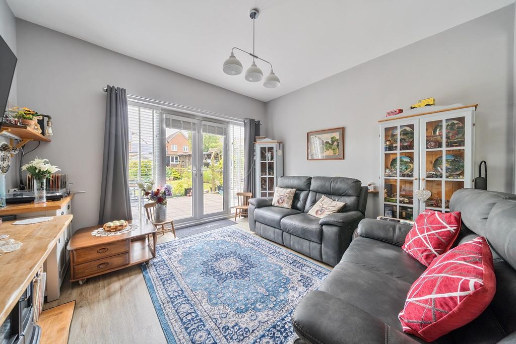 Property photo 3 of 37 1458697-17-6A0713Df20E83-Arw-1.Jpg