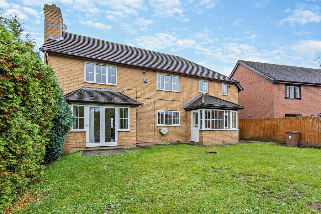 Property photo 2 of 13