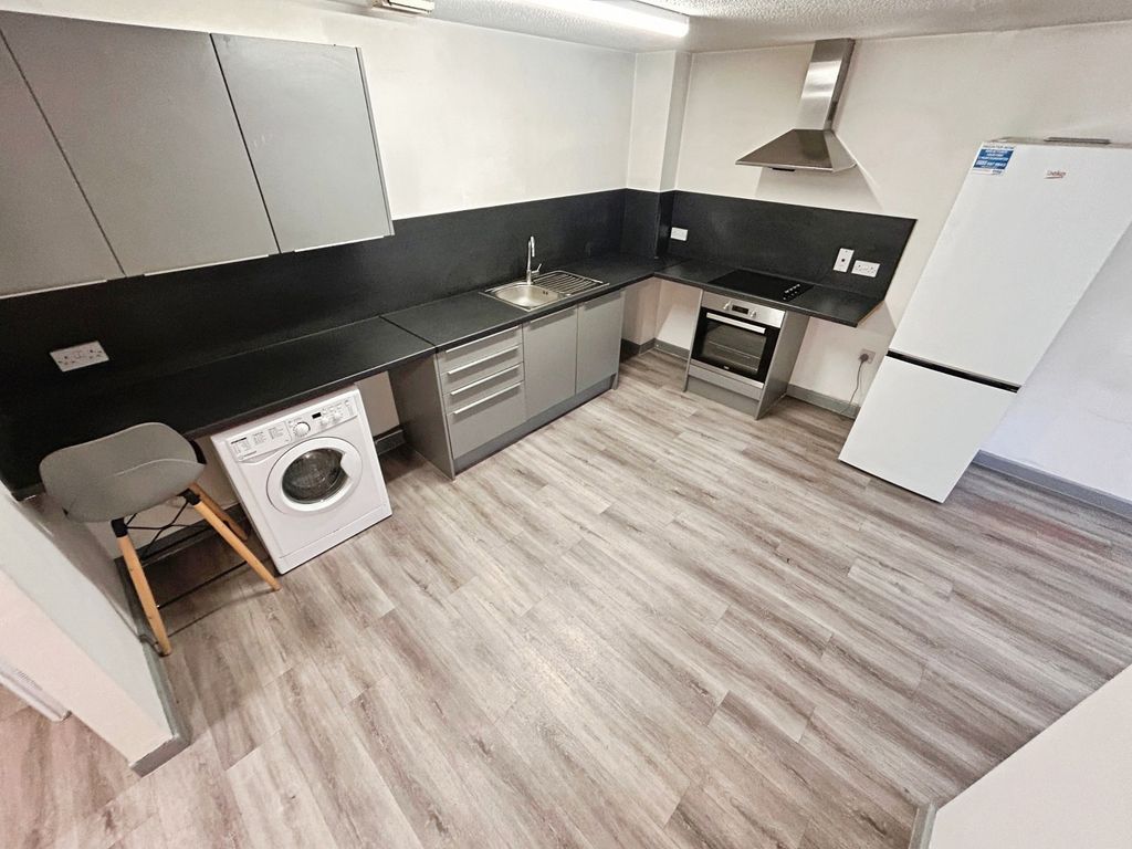 Property photo 3 of 16 Photograph