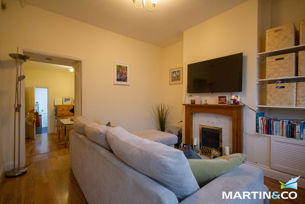 Property photo 2 of 11