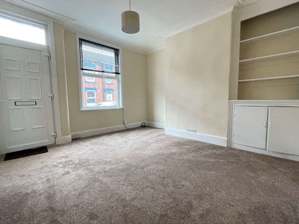 Property photo 2 of 8 Picture No. 14