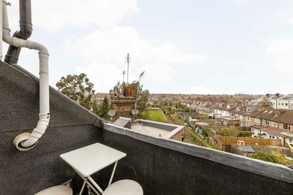 Property photo 3 of 3