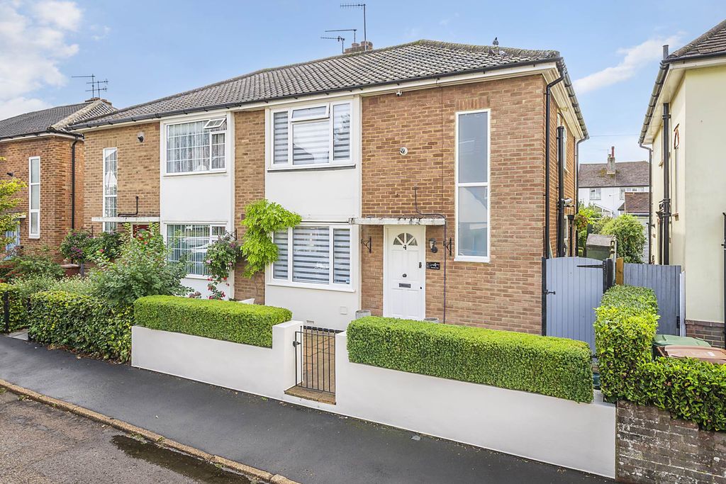 Property photo 1 of 18