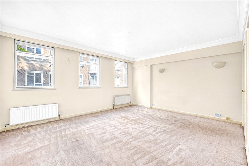 Property photo 1 of 14 Picture No. 05