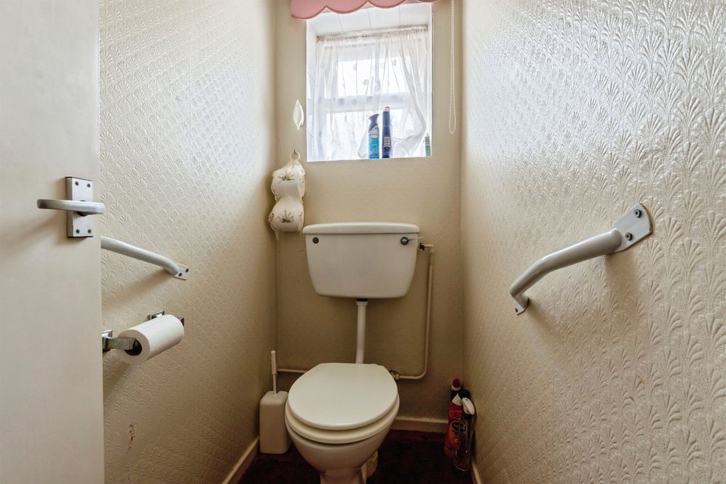 Additional image 12 of 3 bed detached bungalow for saleOaklands Drive, Brandon IP27