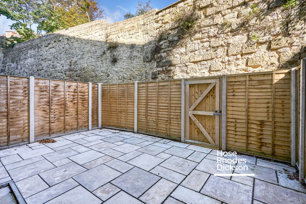 Property photo 3 of 30 Pbox-Img.Jpg