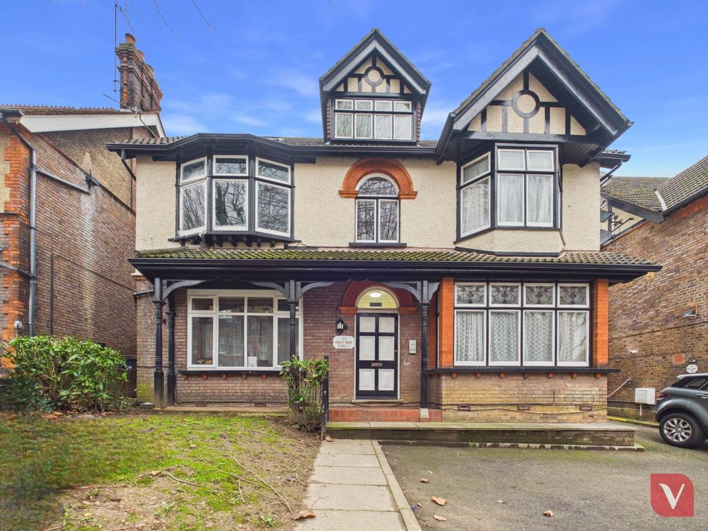 Property photo 1 of 6