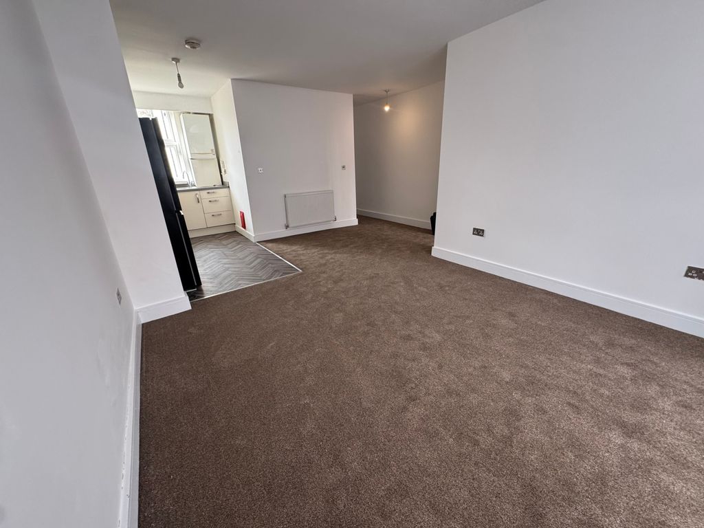 Property photo 3 of 12 Picture No. 19