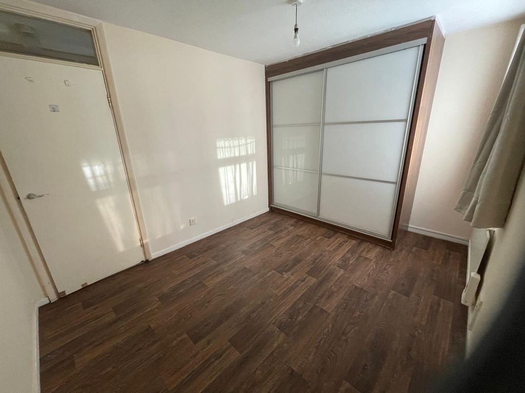 Property photo 2 of 8 Photo 1