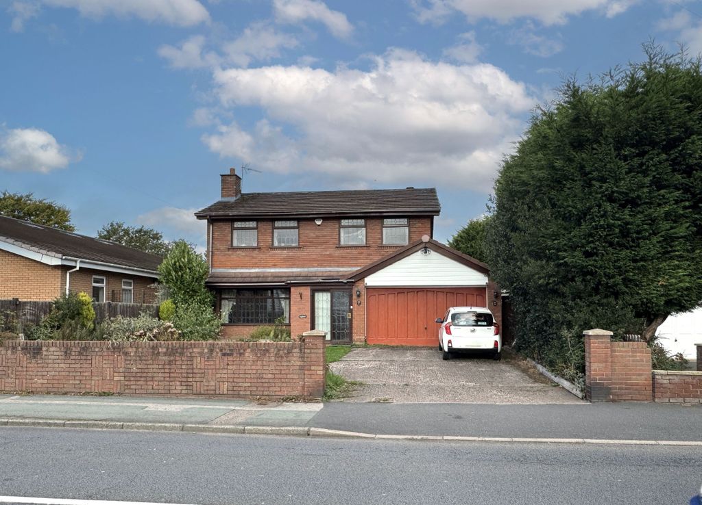 Property photo 2 of 33