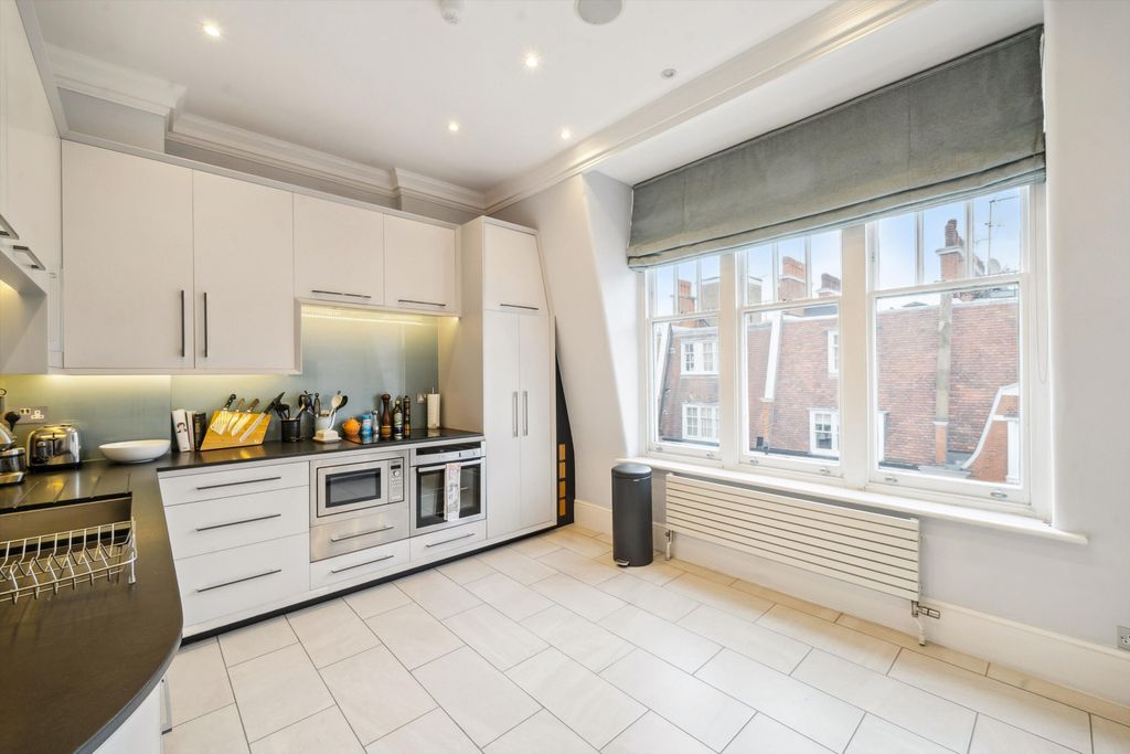 Property photo 2 of 8 Image