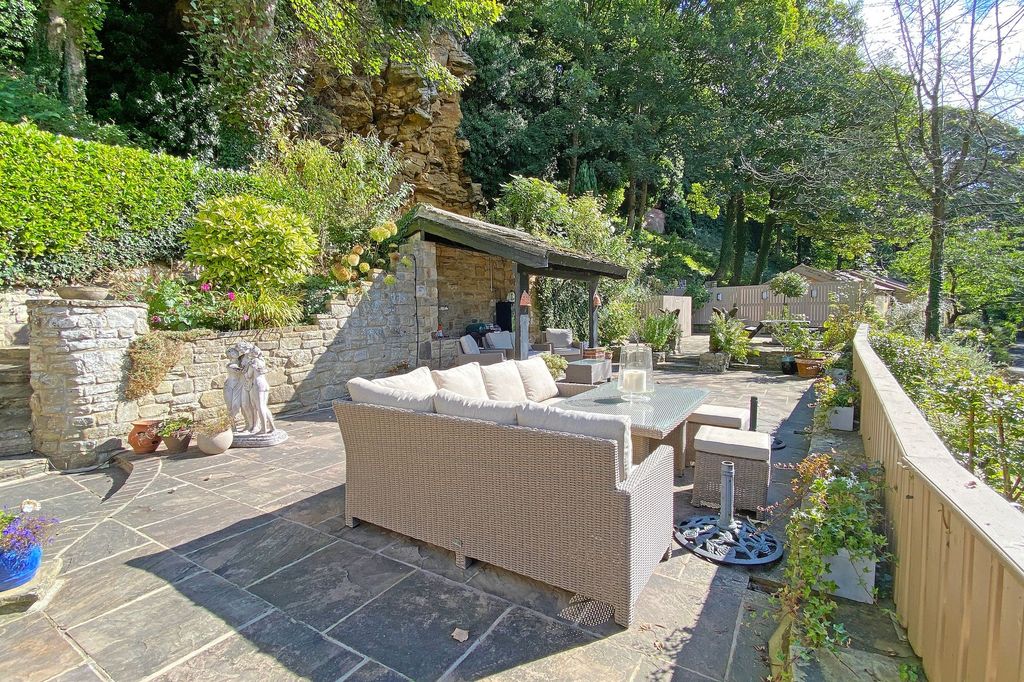 Property photo 3 of 30