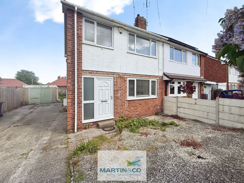 Property photo 1 of 18 2d0c9200--4A85-B502-98625Ea27311-58597-00000713497