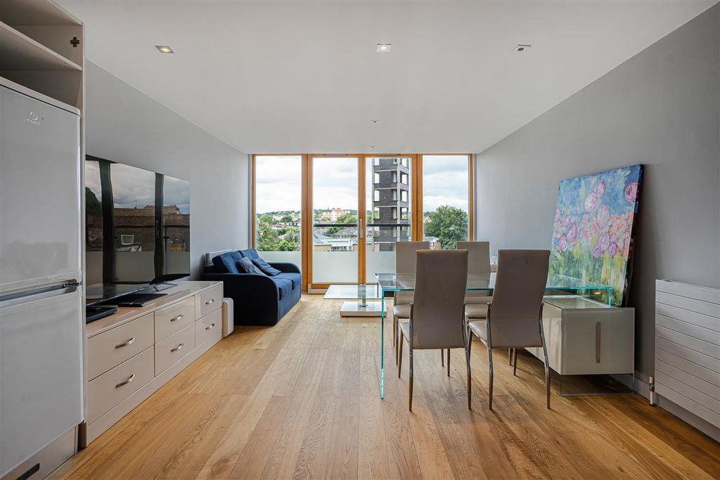 Property photo 2 of 9 Tally_Ho-03.Jpg