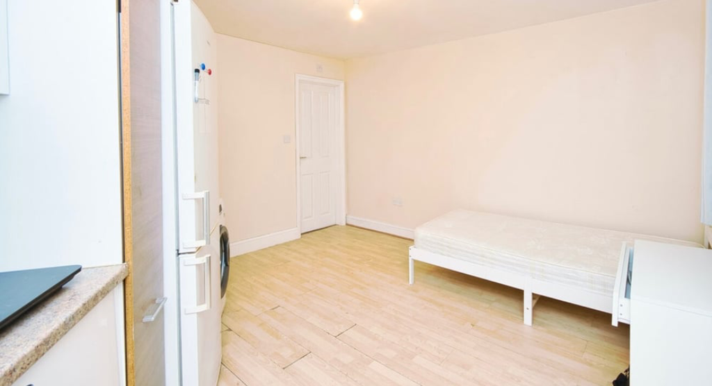 Property photo 2 of 4