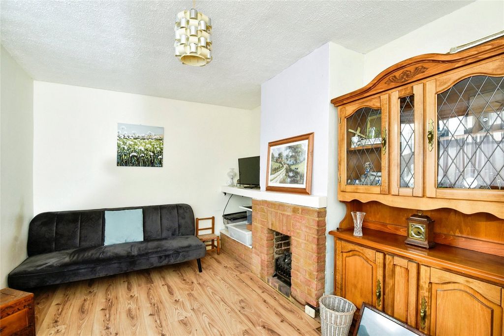 Property photo 3 of 17 Photography