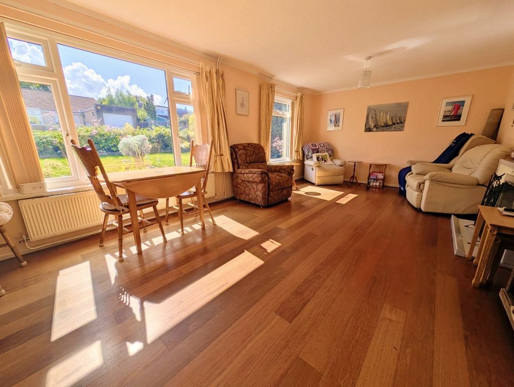 Property photo 3 of 16