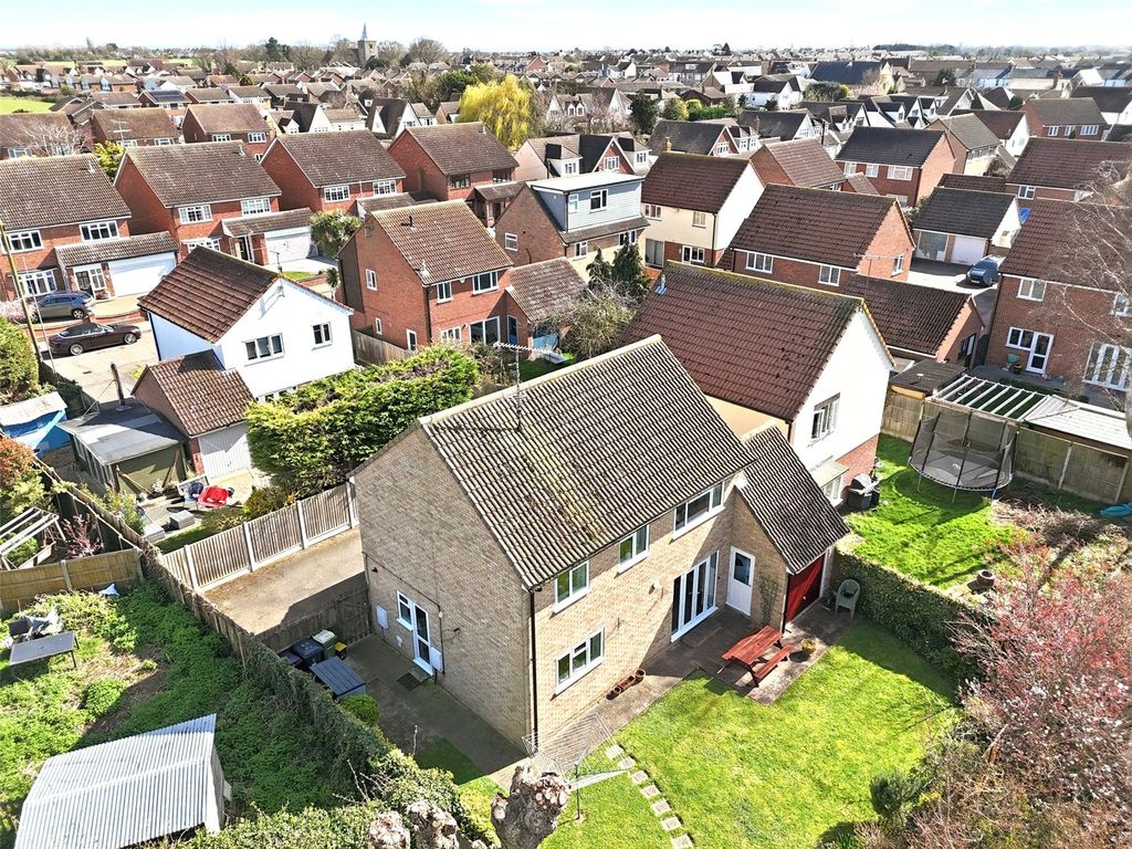 Property photo 2 of 27 Picture No. 06